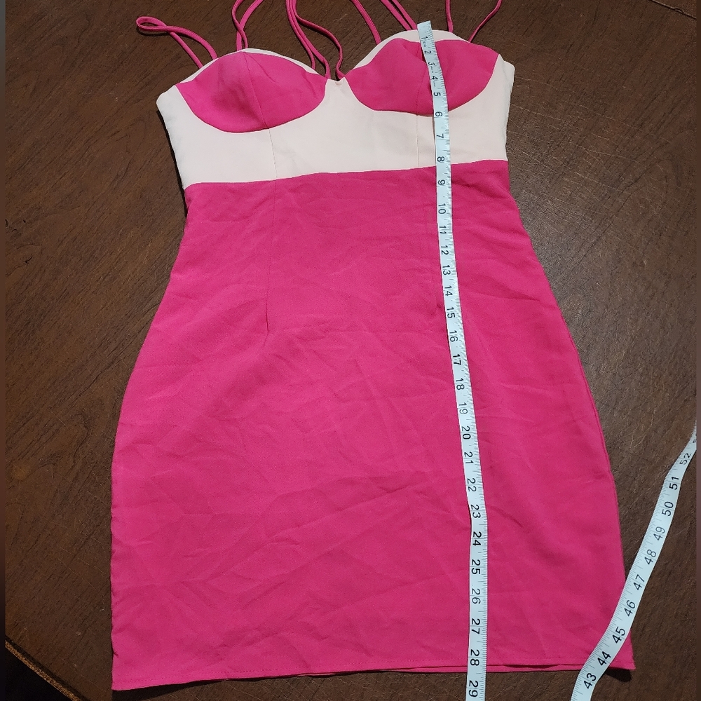 NWOT ... NBD Pink and Cream Dress - Picture 6 of 10